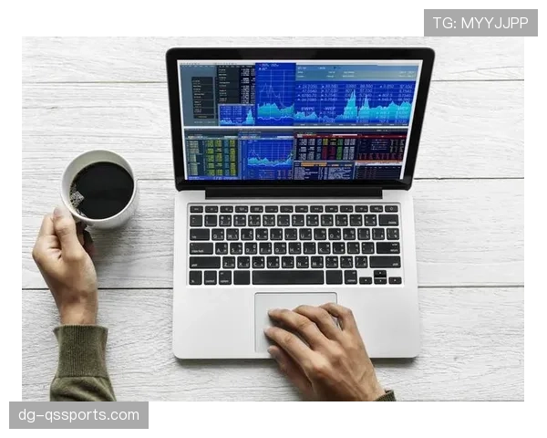 巴尔韦德与巴雷拉：B2B中场的效率差异与作用机制解析